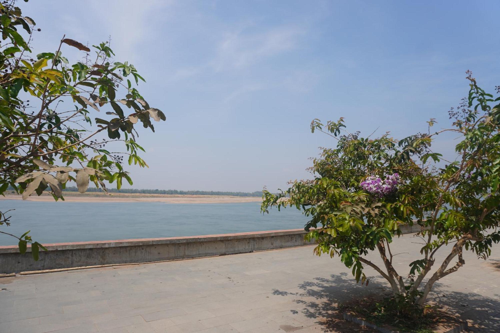 Le Tonle Hotel Kratie Exterior foto
