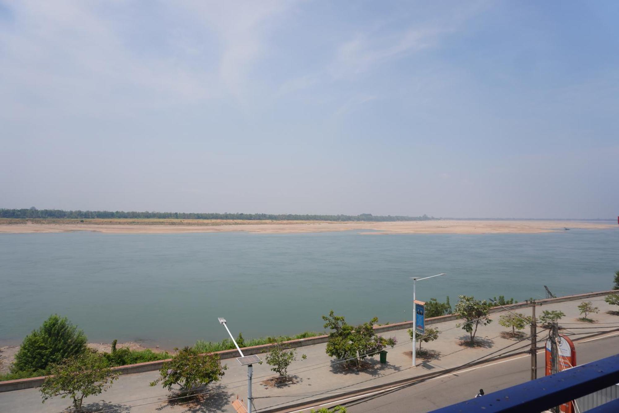 Le Tonle Hotel Kratie Exterior foto