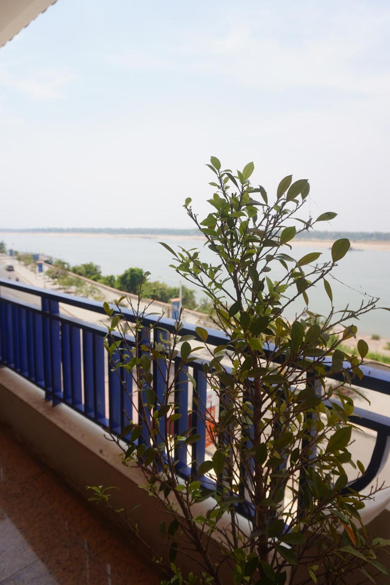 Le Tonle Hotel Kratie Exterior foto
